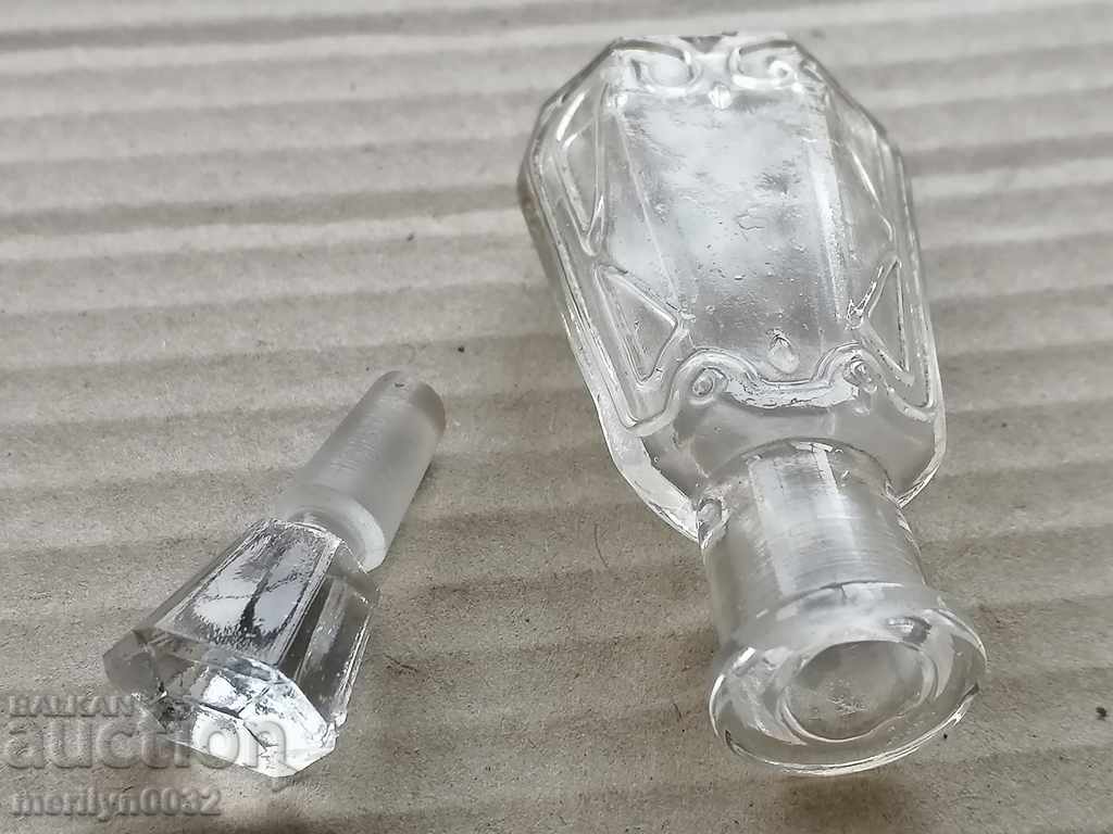 Старо шишенце за парфюм - 7 Старо шишенце за парфюм - 7