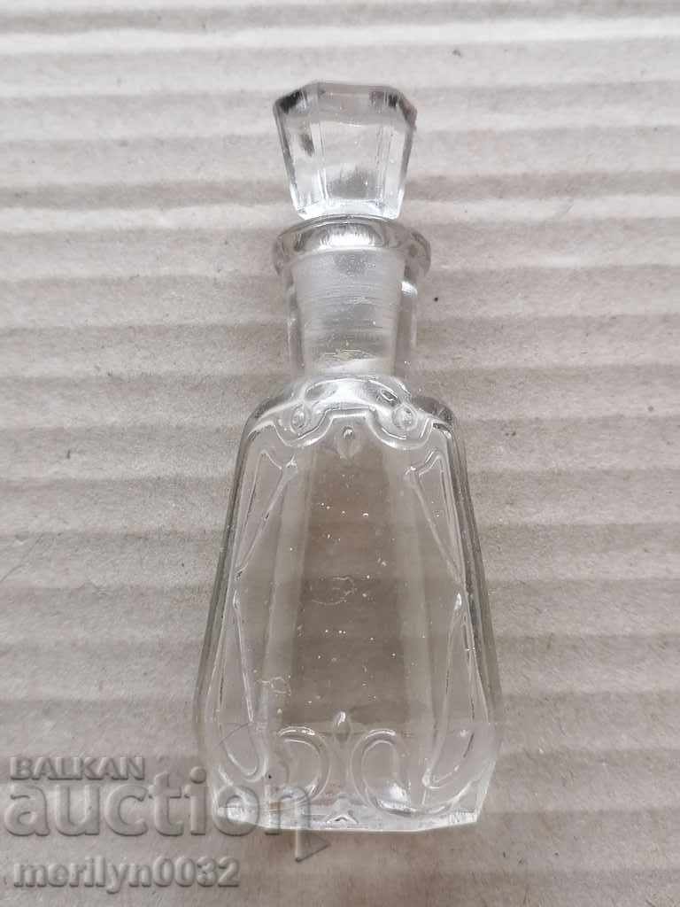sticla veche de parfum