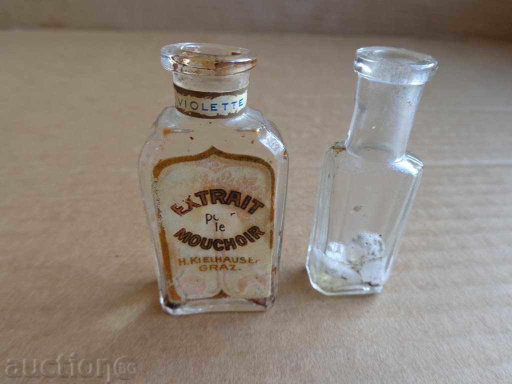 Δημοπρασία Παρτίδα των μπουκαλιών αρώματος στις αρχές του εικοστού αιώνα Δημοπρασία Παρτίδα των μπουκαλιών αρώματος στις αρχές του εικοστού αιώνα