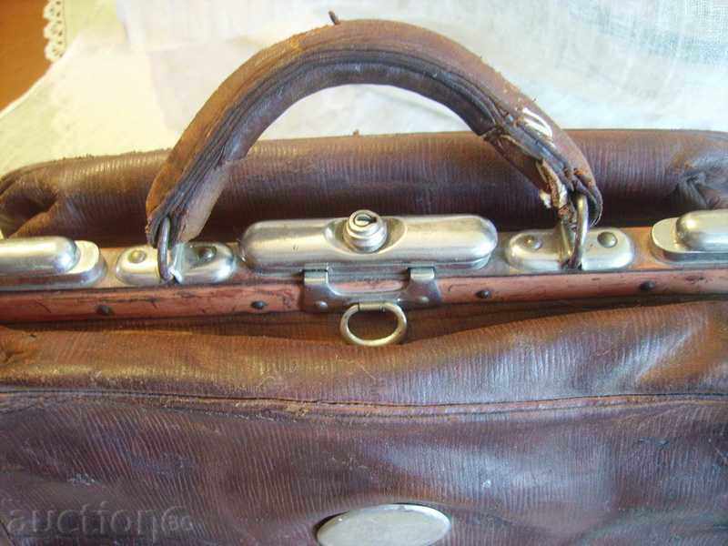 Auction I sell an old doctor Auction I sell an old doctor