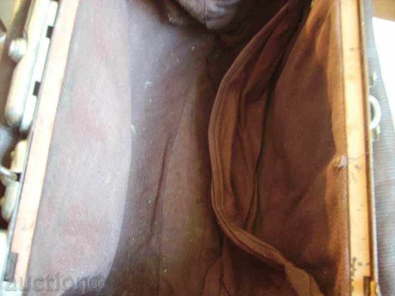 I sell an old doctor - 6 I sell an old doctor - 6