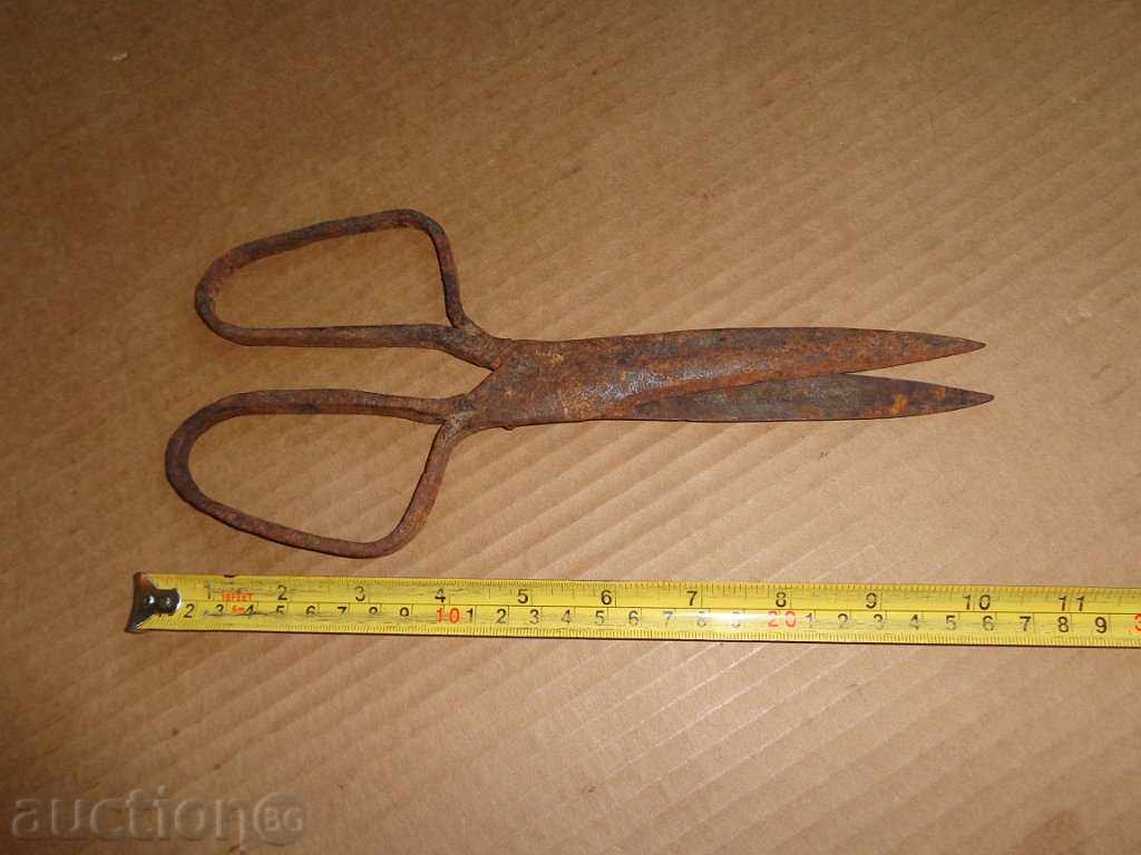Old forged abadge scissors - 6