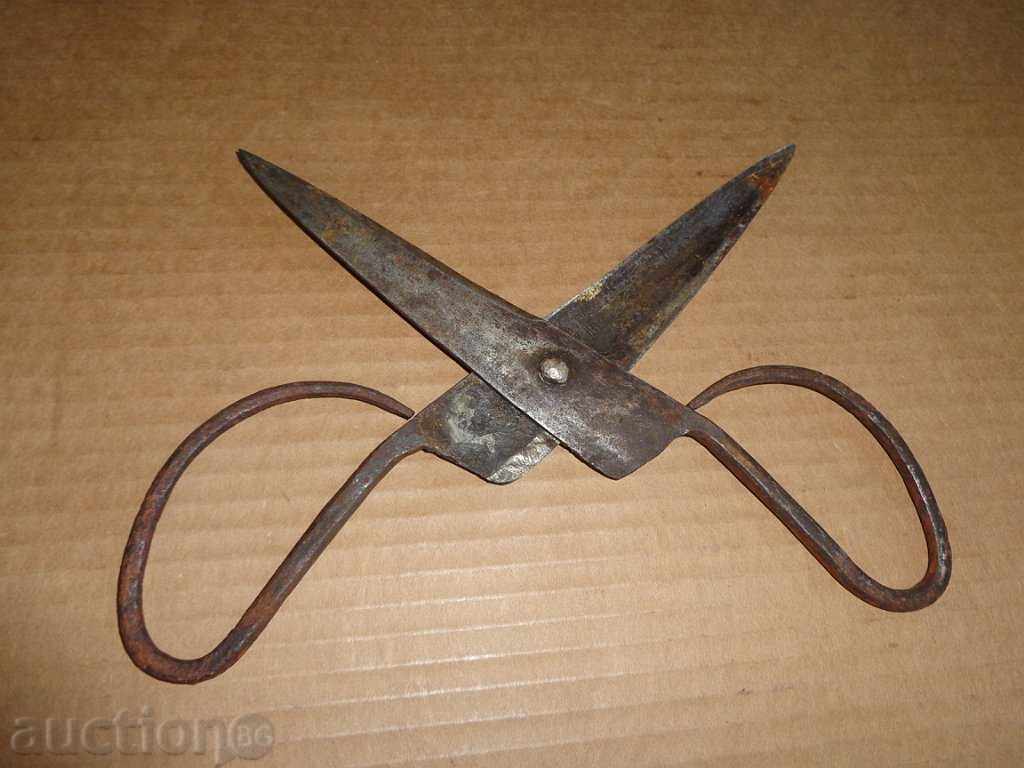 Old forged abadge scissors with price 39.00 BGN | € 19.94 Old forged abadge scissors with price 39.00 BGN | € 19.94