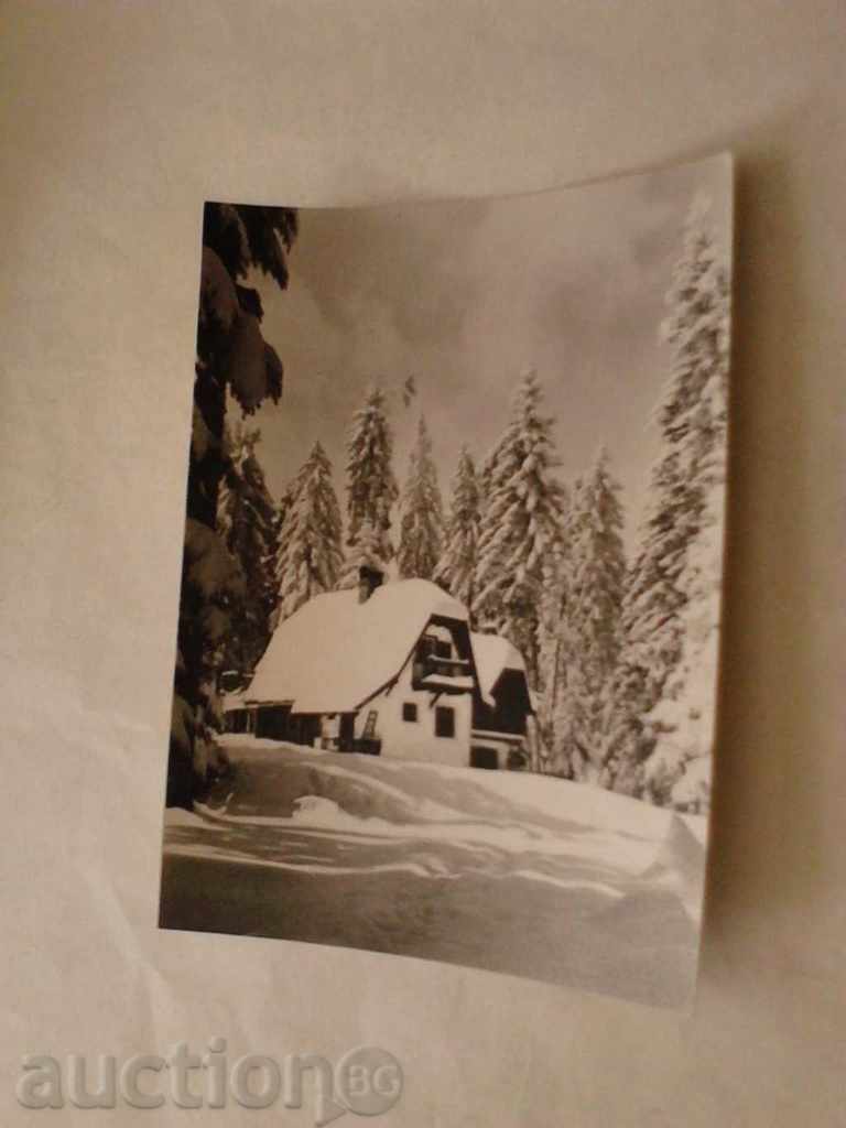 Photo Chalet in the winter