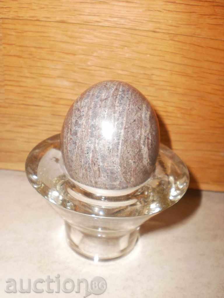 Decorative marble egg
