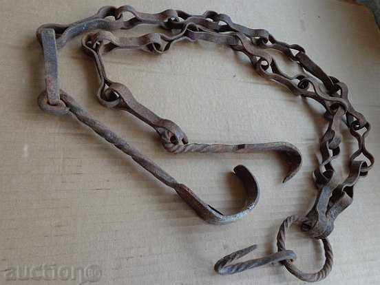 Licitație lanț semineu forjate manual, cu lanț, fier forjat Licitație lanț semineu forjate manual, cu lanț, fier forjat
