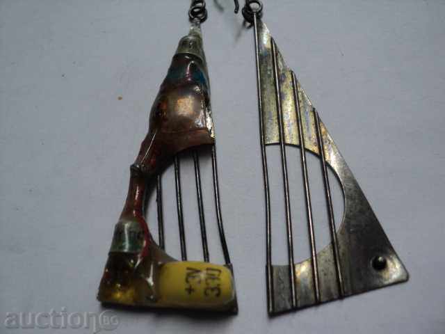 Auction Beautiful silver earrings with interesting design 2 Auction Beautiful silver earrings with interesting design 2