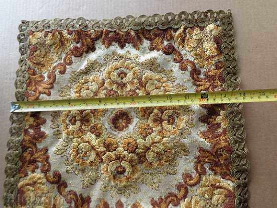 Panoul de acoperire antic, mat cu preț 30.00 BGN | € 15.34 Panoul de acoperire antic, mat cu preț 30.00 BGN | € 15.34