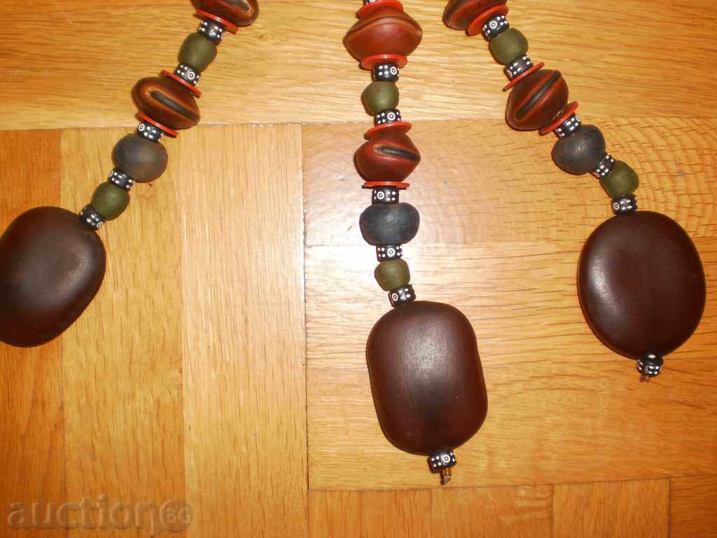 Delivery of Wall decoration with ceramics and exotic seeds from Africa-2