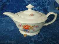 Ceainic pentru ceai, cafea, KAHLA. RDG? Culoare fildeș. Desene