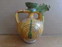 Ceramic crown, vinegar, pitcher, pepper, ceramics
