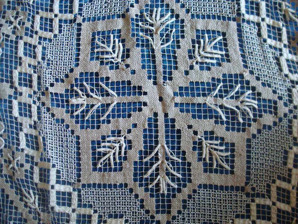 Cover complex great. single crochet-with fringes 150x150cm. with price 69.95 BGN | € 35.76