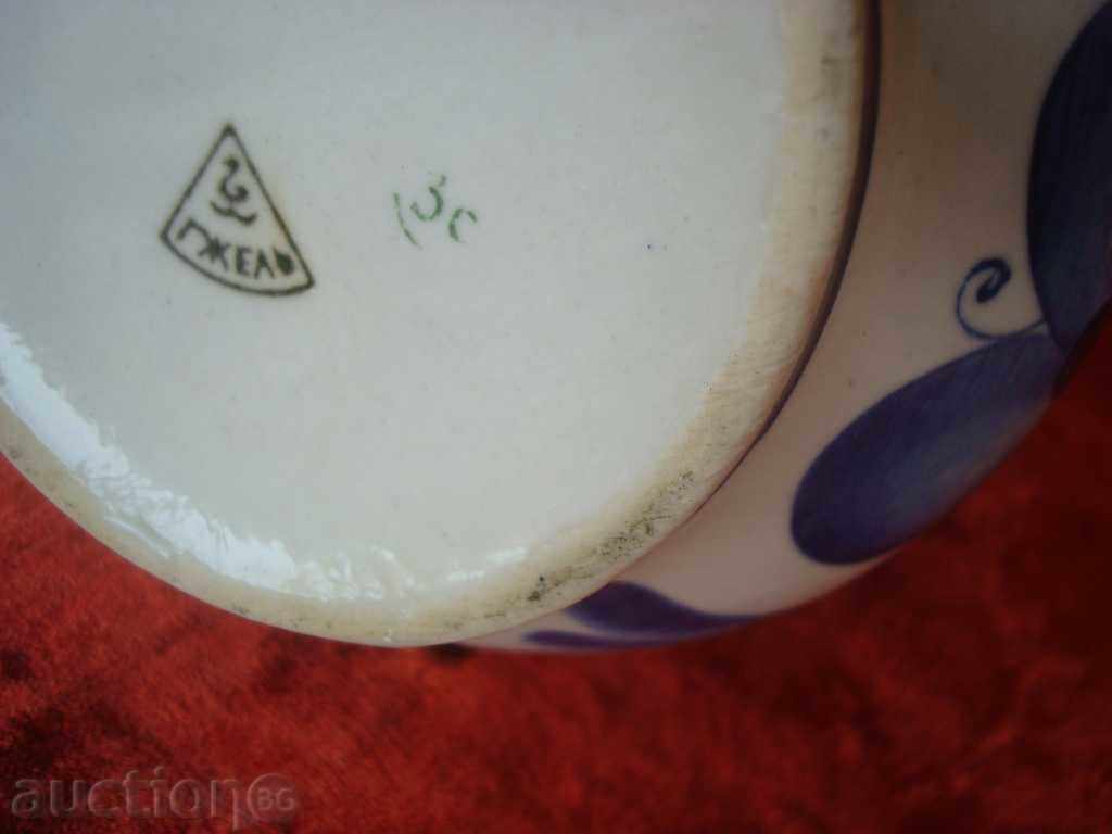 Ζαχαριέρα Γκζελ, "Γκζελ", χειροποίητα ριζ.λουλούδια. Μάρκα με τιμή € 24.95 | 48.80 BGN