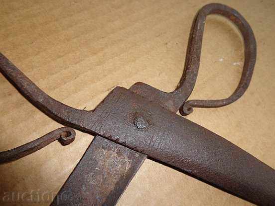 Old hand forged scissors, wrought iron - 5 Old hand forged scissors, wrought iron - 5