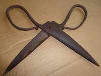 Παλιά χέρι-πλαστά ψαλίδι, σίδερο