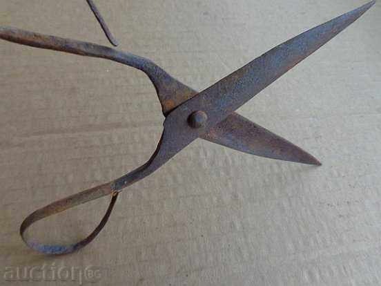 Old hand forged scissors, wrought iron - 5 Old hand forged scissors, wrought iron - 5