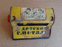 Ламаринена детска играчка, сметало, игра