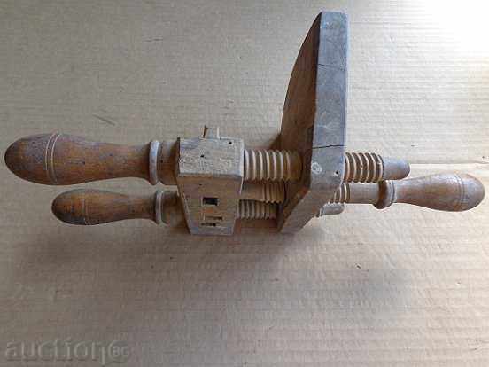 Auction  Old woodcutter, tool, wooden