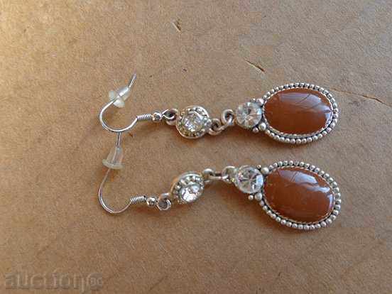 Quartz and earrings, jewelery, jewel with price 10.00 BGN | € 5.11