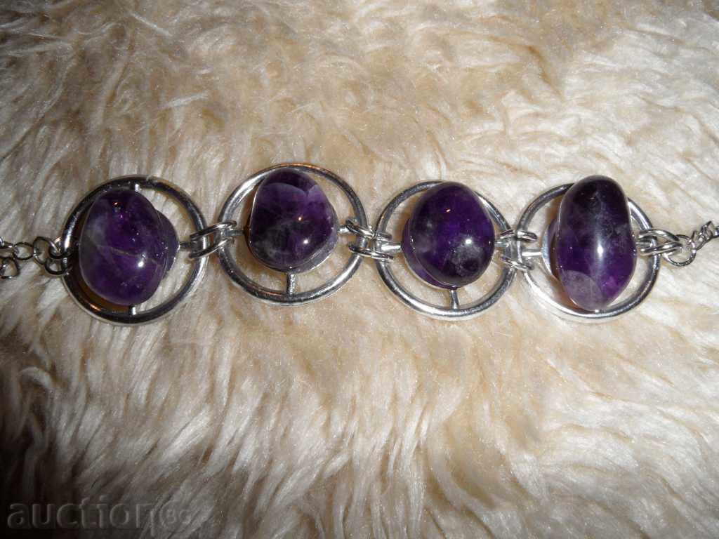 Δημοπρασία Βραχιόλι με 4 μεγάλες αμέθυσες Δημοπρασία Βραχιόλι με 4 μεγάλες αμέθυσες