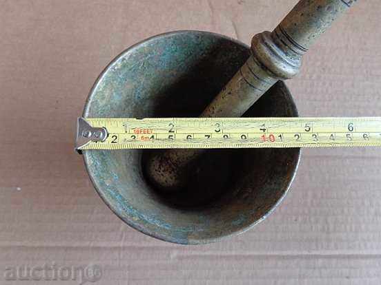 Παράδοση Παλαιό χάλκινο κονίαμα, σφυρί, κονίαμα Παράδοση Παλαιό χάλκινο κονίαμα, σφυρί, κονίαμα