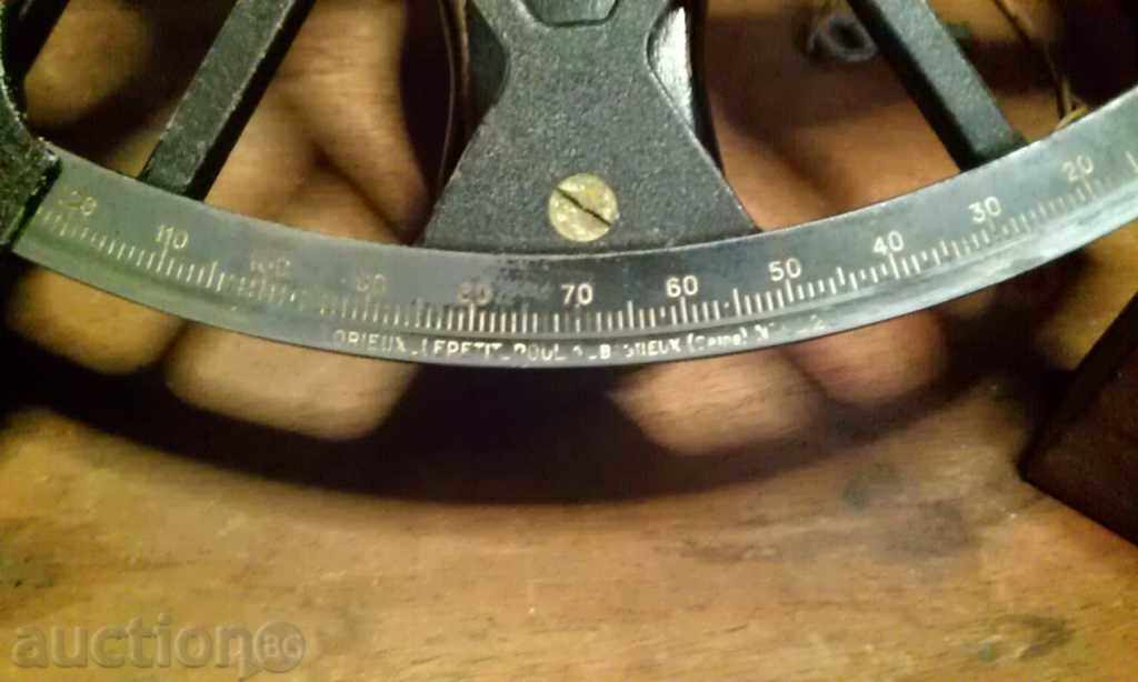 Ship sextant Lorieux-Le Petit & Poulin N9228-Paris with price 790.00 BGN | € 403.92 Ship sextant Lorieux-Le Petit & Poulin N9228-Paris with price 790.00 BGN | € 403.92