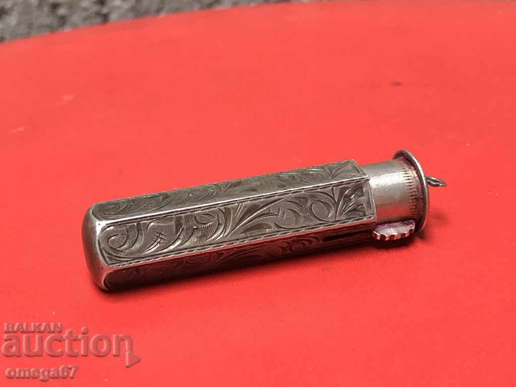 Auction Silver lipstick Auction Silver lipstick
