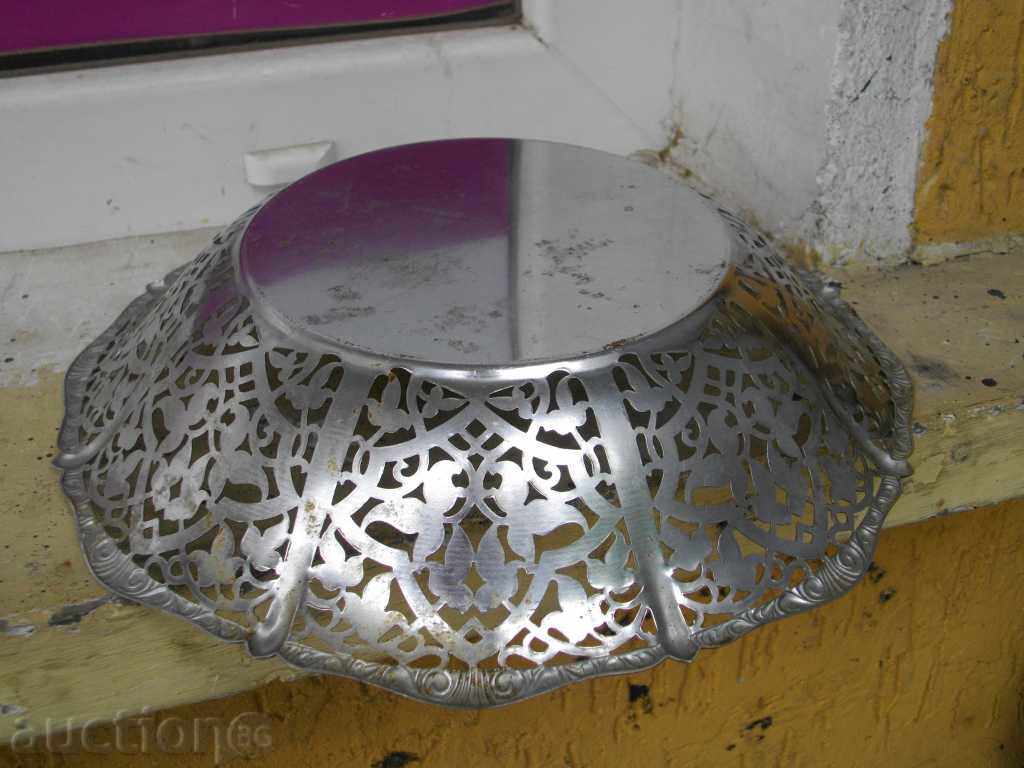 μέταλλο επεξειργασμένο Plate με τιμή 5.00 BGN | € 2.56 μέταλλο επεξειργασμένο Plate με τιμή 5.00 BGN | € 2.56