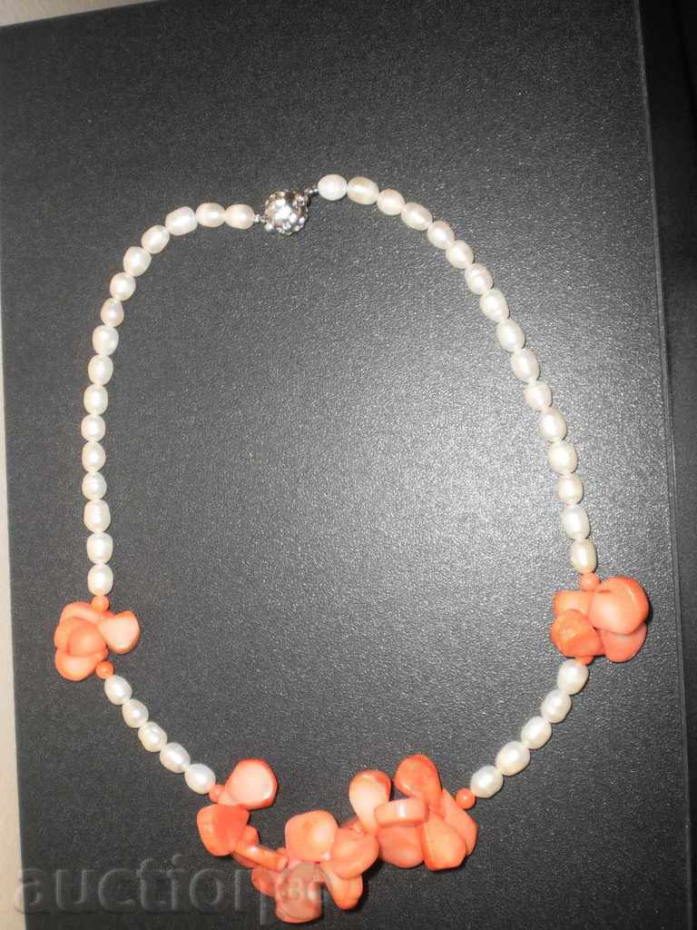 Χάντρες από φυσικό κοράλλι και λευκές πέρλες-4 με τιμή 48.00 BGN | € 24.54 Χάντρες από φυσικό κοράλλι και λευκές πέρλες-4 με τιμή 48.00 BGN | € 24.54