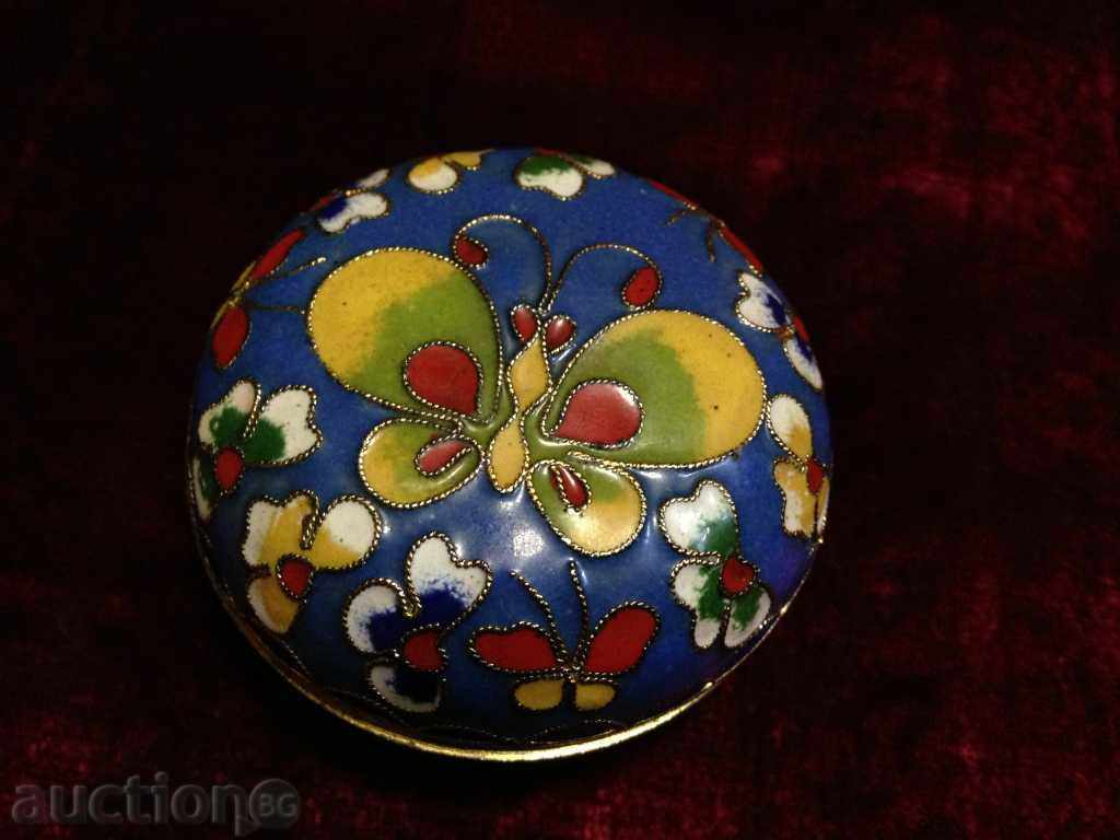 Доставка на ЕМАЙЛИРАНА КУТИЙКА