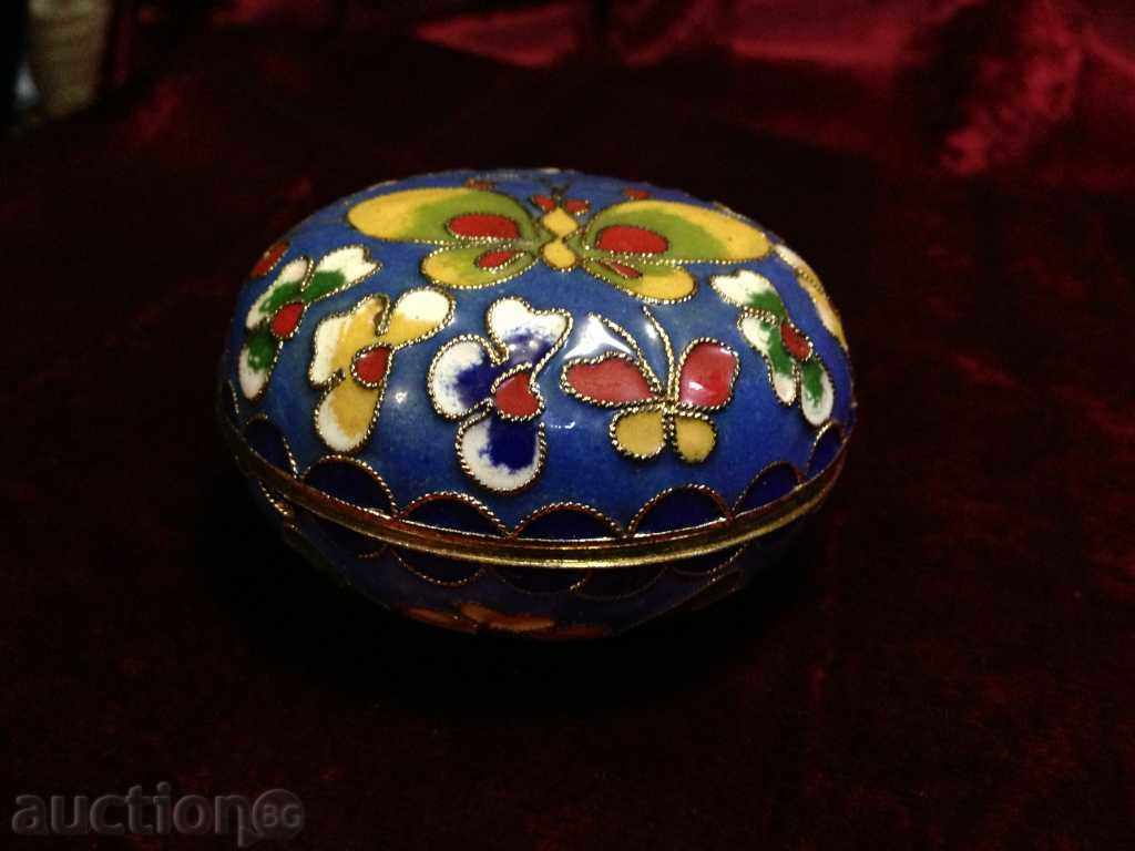 ЕМАЙЛИРАНА КУТИЙКА