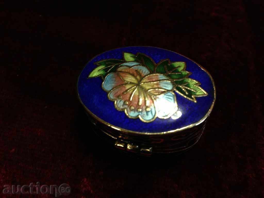 smalțului BOX cu preț € 46.00 | 89.97 BGN smalțului BOX cu preț € 46.00 | 89.97 BGN