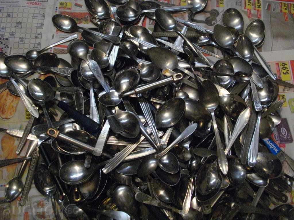 Auction Lot of spoons - 900 pcs. Auction Lot of spoons - 900 pcs.
