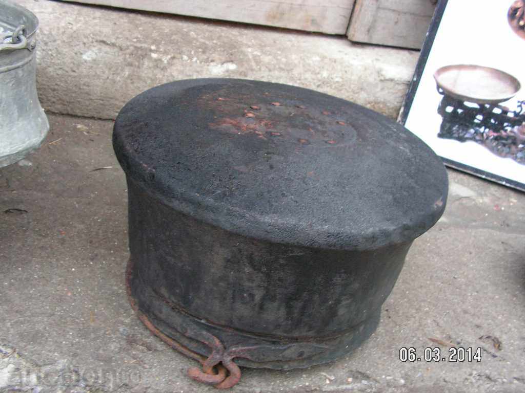 Delivery of 2408. MEDIUM BAKERY MEDIUM AROUND 8 LIGHT CALEDIDES