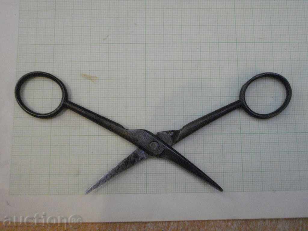 Auction Scissors old bent Auction Scissors old bent