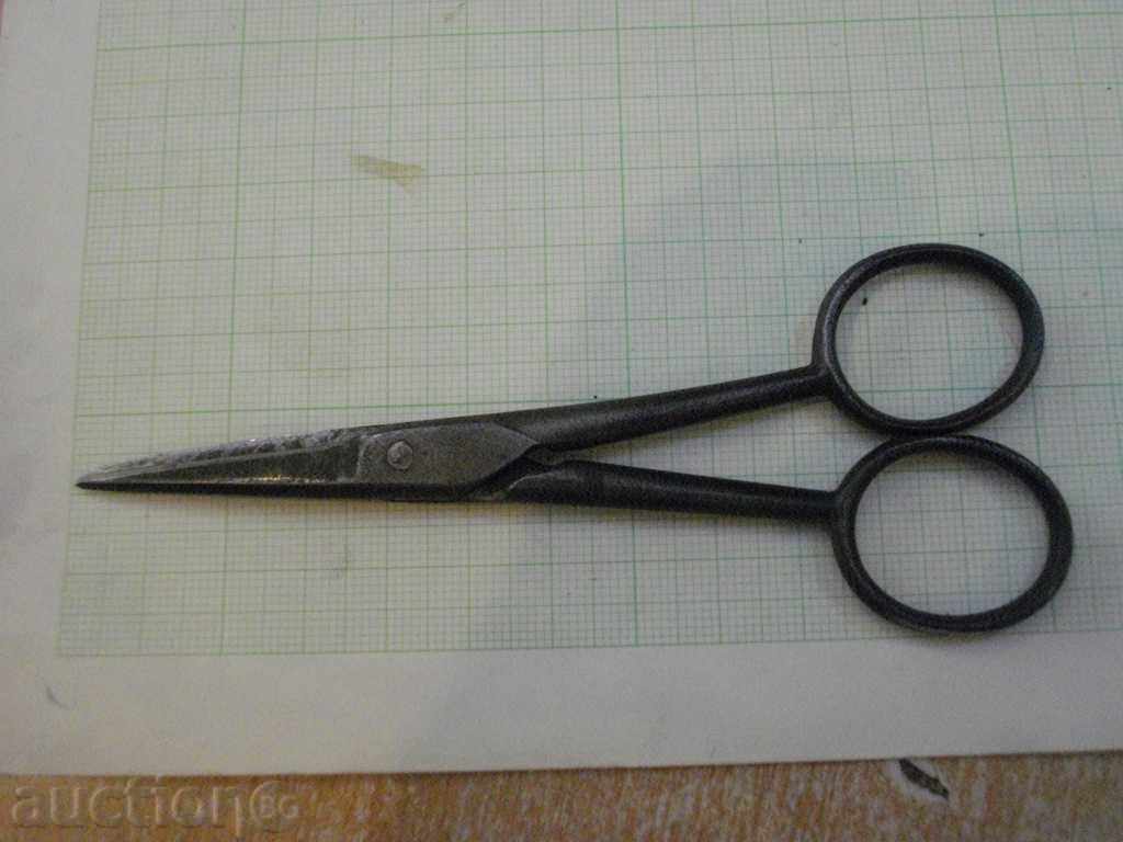 Delivery of Scissors old bent Delivery of Scissors old bent