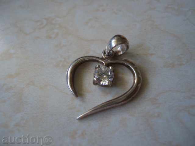 Δημοπρασία Όμορφες κυρίες ασημένιο κρεμαστό κόσμημα-καρδιά με ζιργκόν Δημοπρασία Όμορφες κυρίες ασημένιο κρεμαστό κόσμημα-καρδιά με ζιργκόν