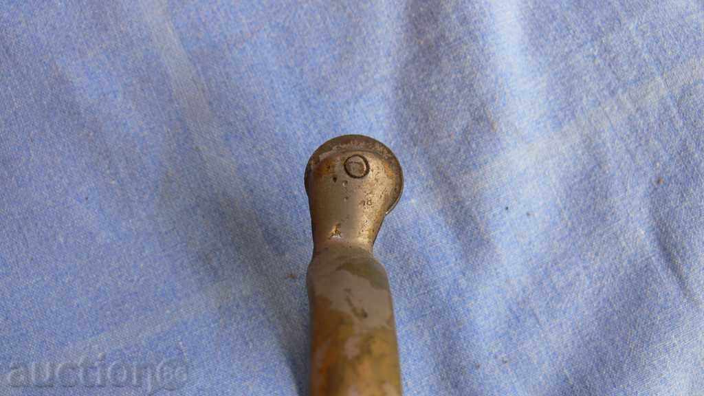 Delivery of spur Delivery of spur