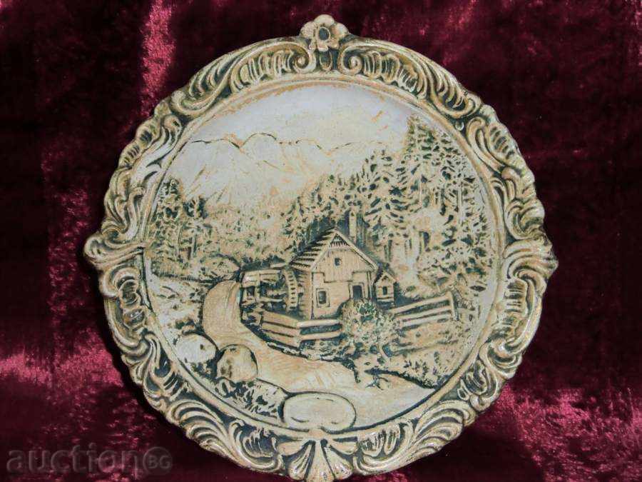 Auction  Decorative Wall Plate / Ref. 20c /