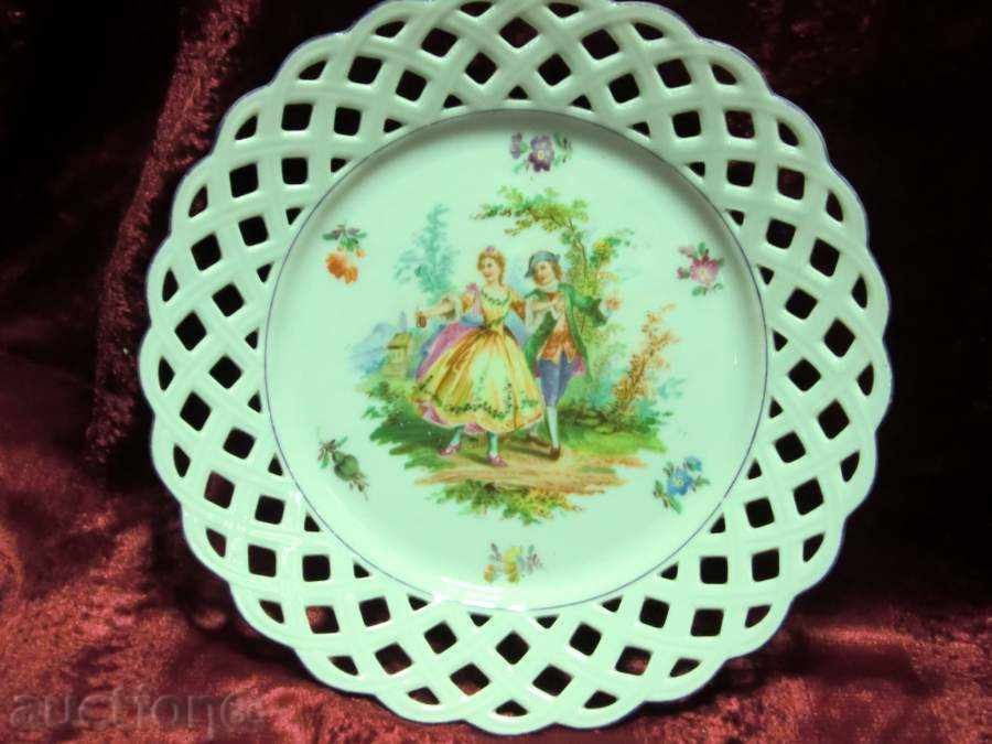 Auction Decorative wall plate Auction Decorative wall plate