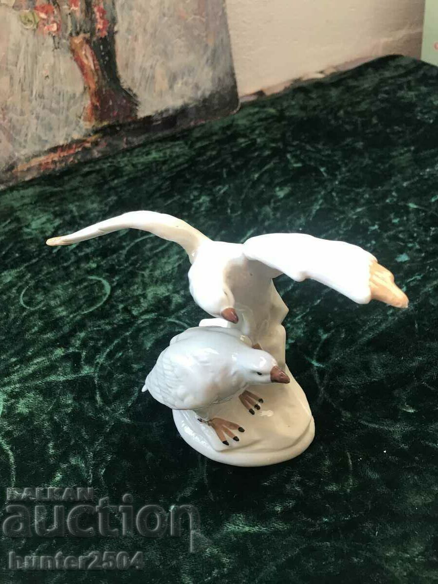 Δημοπρασία Πετρέλα - πορσελάνη, 15 εκ., με σήμανση Δημοπρασία Πετρέλα - πορσελάνη, 15 εκ., με σήμανση