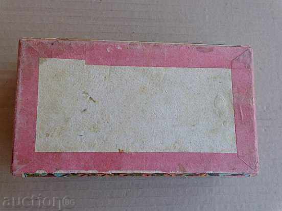 A box of old locust, bonbonniere - 7 A box of old locust, bonbonniere - 7