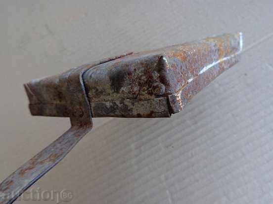 Delivery of Old forged blade, shovel shovel Delivery of Old forged blade, shovel shovel