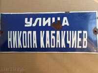 Enameled plate, plate