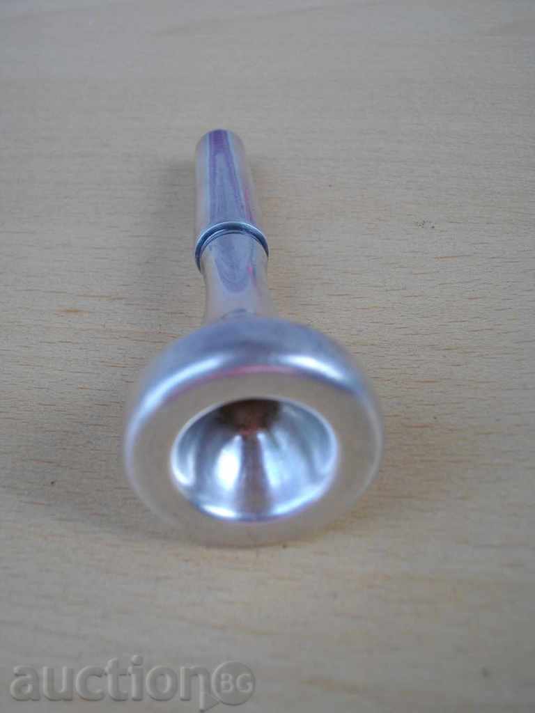 Licitație № 7 muștiuc pentru trompeta Licitație № 7 muștiuc pentru trompeta