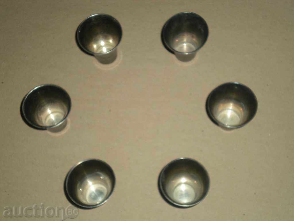Sell a set of 6 silver-plated shots.Red !! with price 45.00 BGN | € 23.01 Sell a set of 6 silver-plated shots.Red !! with price 45.00 BGN | € 23.01