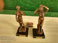 Figures - small plastic 2 pcs bronze