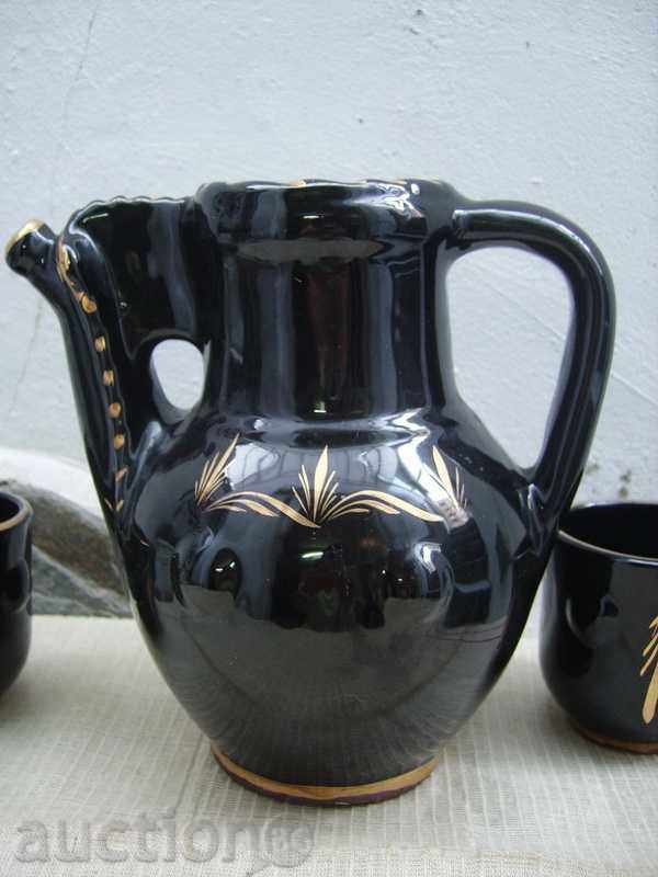 Delivery of I sell a ceramic wine service