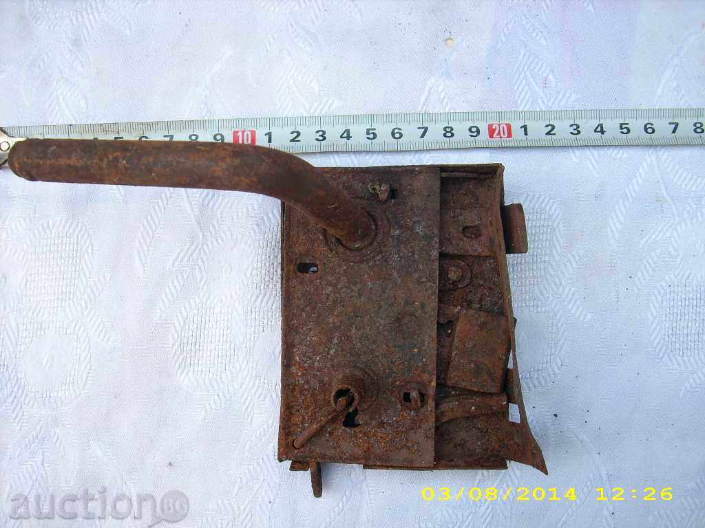 old forged lock with price 1.49 BGN | € 0.76 old forged lock with price 1.49 BGN | € 0.76