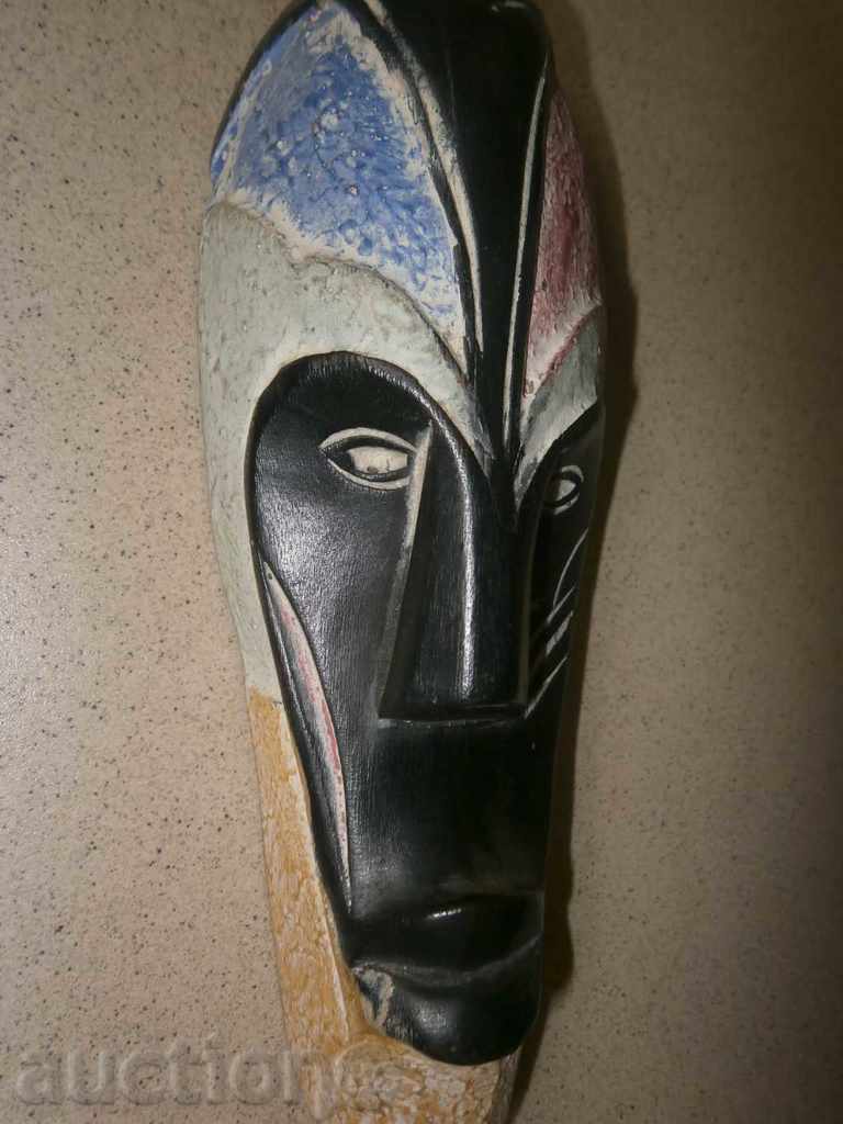 Auction  Series Fang masks from Cameroon - small-2